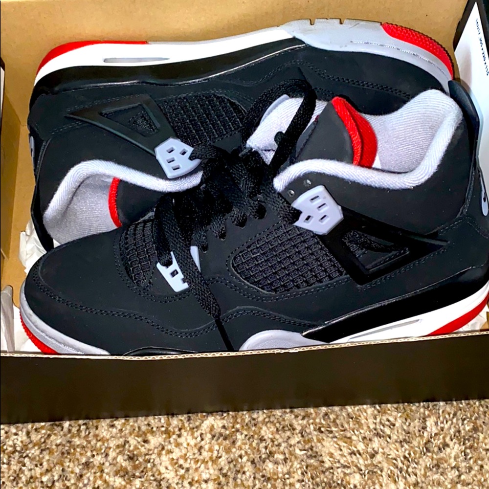 Air Jordan Retro 4